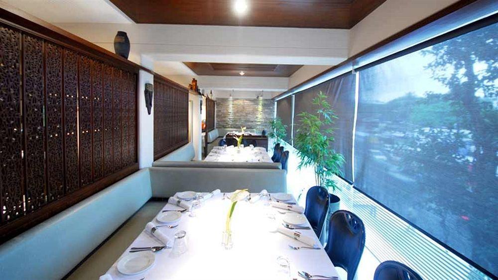 Sai Palace Hotel Mumbai Kültér fotó