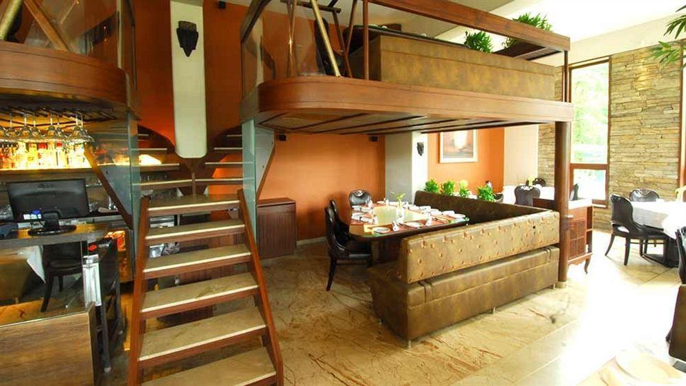 Sai Palace Hotel Mumbai Kültér fotó