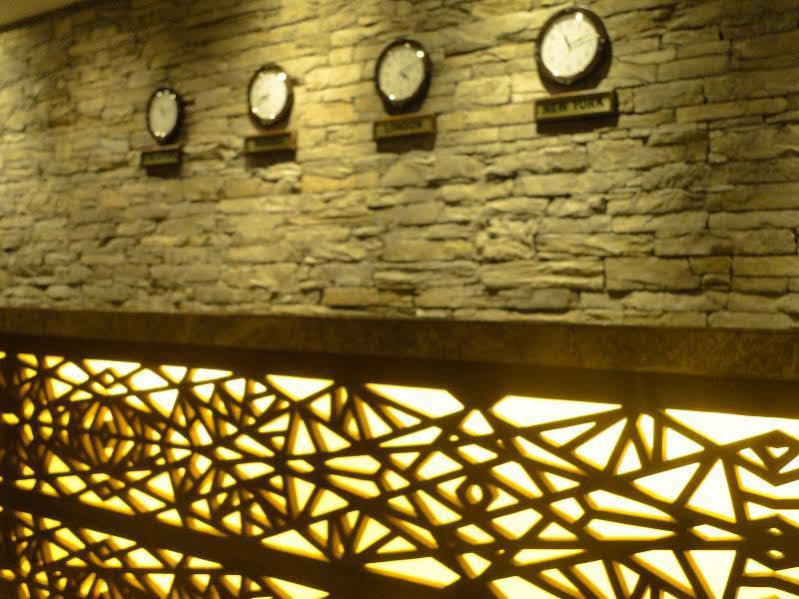 Sai Palace Hotel Mumbai Kültér fotó